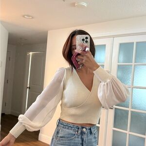 Vestique Cream and White Blouse